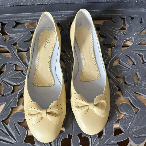 Delman Ballet Flats Women’s 8M Yellow Leather Bow Deatil Slip On Shoes - Picture 2 of 11